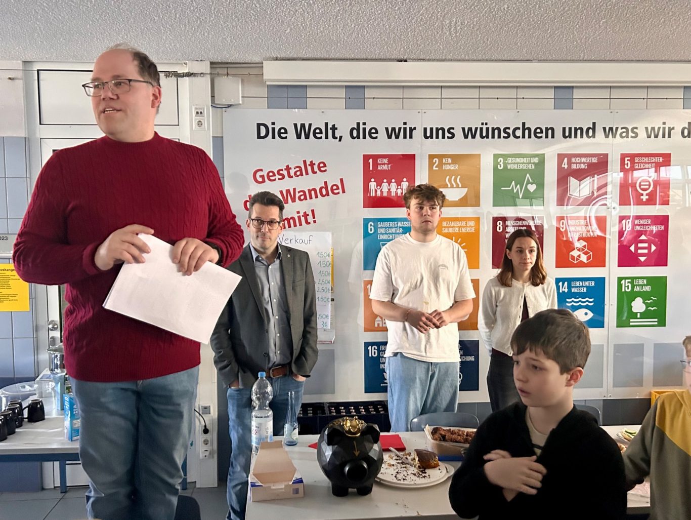 Veranstalter Tim Roetter...